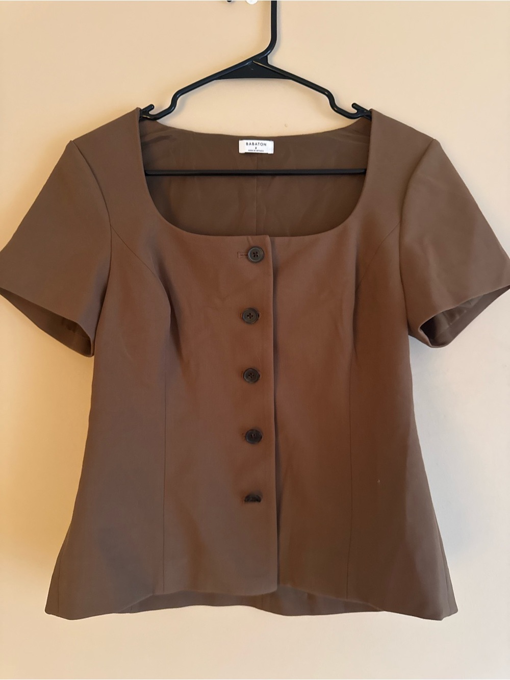 Aritzia Babaton top size 8